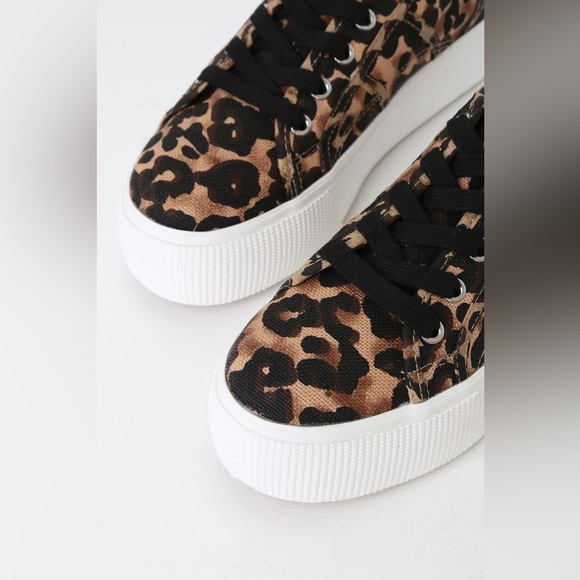 Steve Madden Emmi Leopard Print Platform Sneakers - Picture 5 of 16